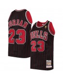 Michael Jordan Chicago Bulls Mitchell & Ness 1996 Hardwood Classics Authentic Jersey - Black