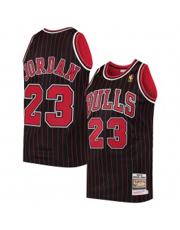 Michael Jordan Chicago Bulls Mitchell & Ness 1996 Hardwood Classics Authentic Jersey - Black