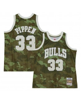 Scottie Pippen Chicago Bulls Mitchell & Ness Hardwood Classics 1997/98 Ghost Green Swingman Jersey - Camo