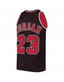 Michael Jordan Chicago Bulls Mitchell & Ness 1996 Hardwood Classics Authentic Jersey - Black