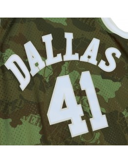 Dirk Nowitzki Dallas Mavericks Mitchell & Ness Hardwood Classics 1998/99 Ghost Green Swingman Jersey - Camo