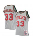 Kareem Abdul-Jabbar Milwaukee Bucks Mitchell & Ness 75th Anniversary 1971/72 Hardwood Classics Swingman Jersey - Silver