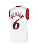 Allen Iverson Philadelphia 76ers Mitchell & Ness 2001/02 Hardwood Classics Swingman Jersey - White