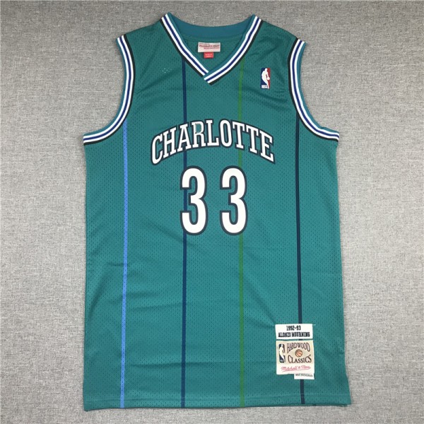 Alonzo Mourning #33 Charlotte Hornets